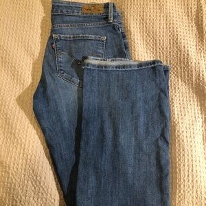 Levi’s Demi-curve boot cut jeans